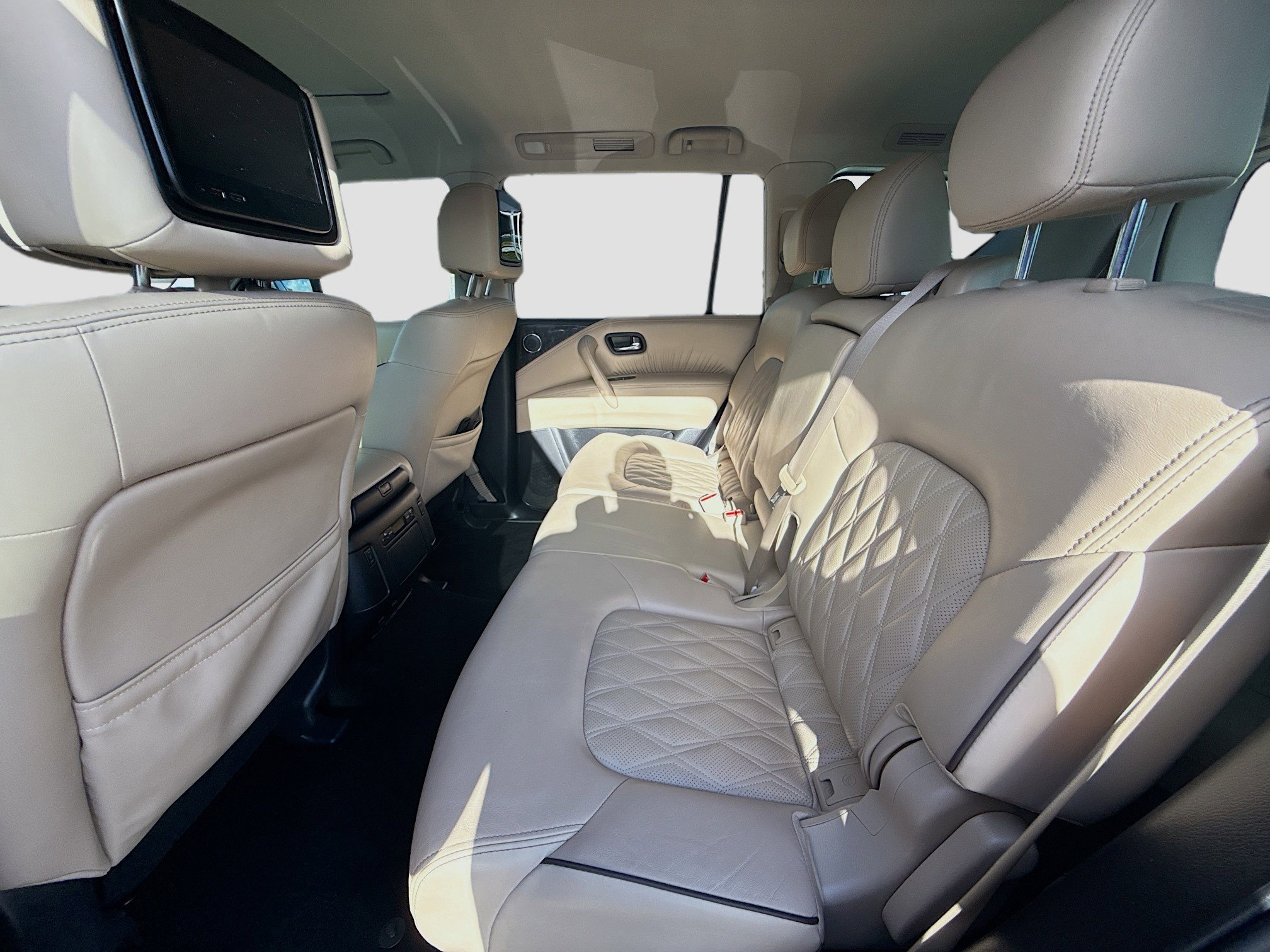 Used 2023 Nissan Armada Platinum w/ Cargo Package image 25