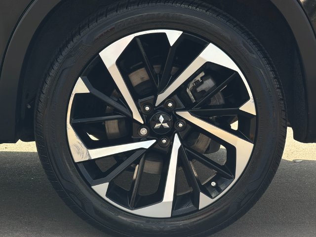 Used 2023 Mitsubishi Outlander SEL 40th Anniversary AWD/4WD image 34