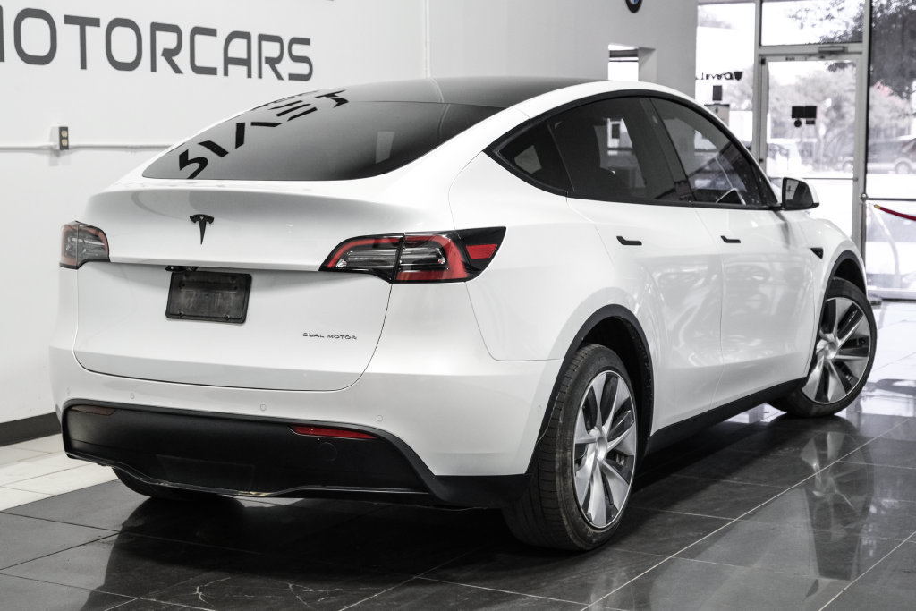 Used 2021 Tesla Model Y Long Range AWD/4WD image 9