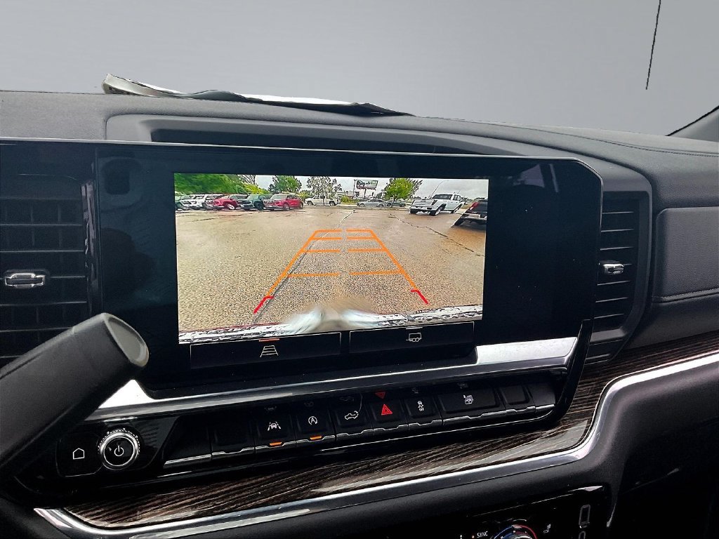 Used 2023 GMC Sierra 1500 SLE AWD/4WD image 17