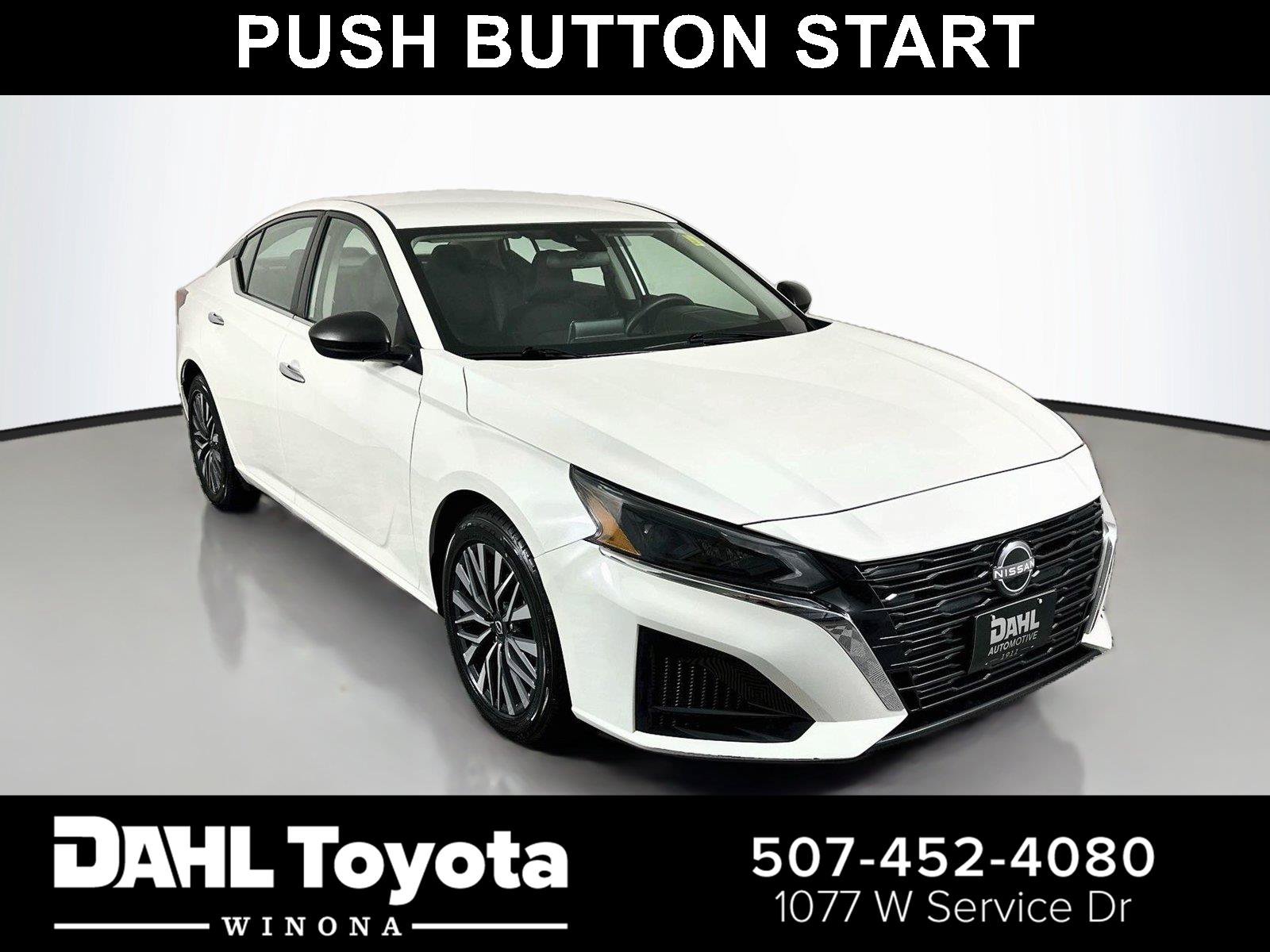 Used 2024 Nissan Altima 2.5 SV FWD image 1