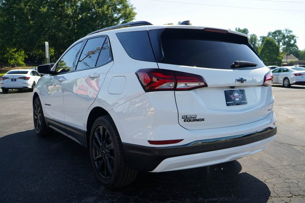 Used 2022 Chevrolet Equinox RS w/ RS Leather Package FWD image 3