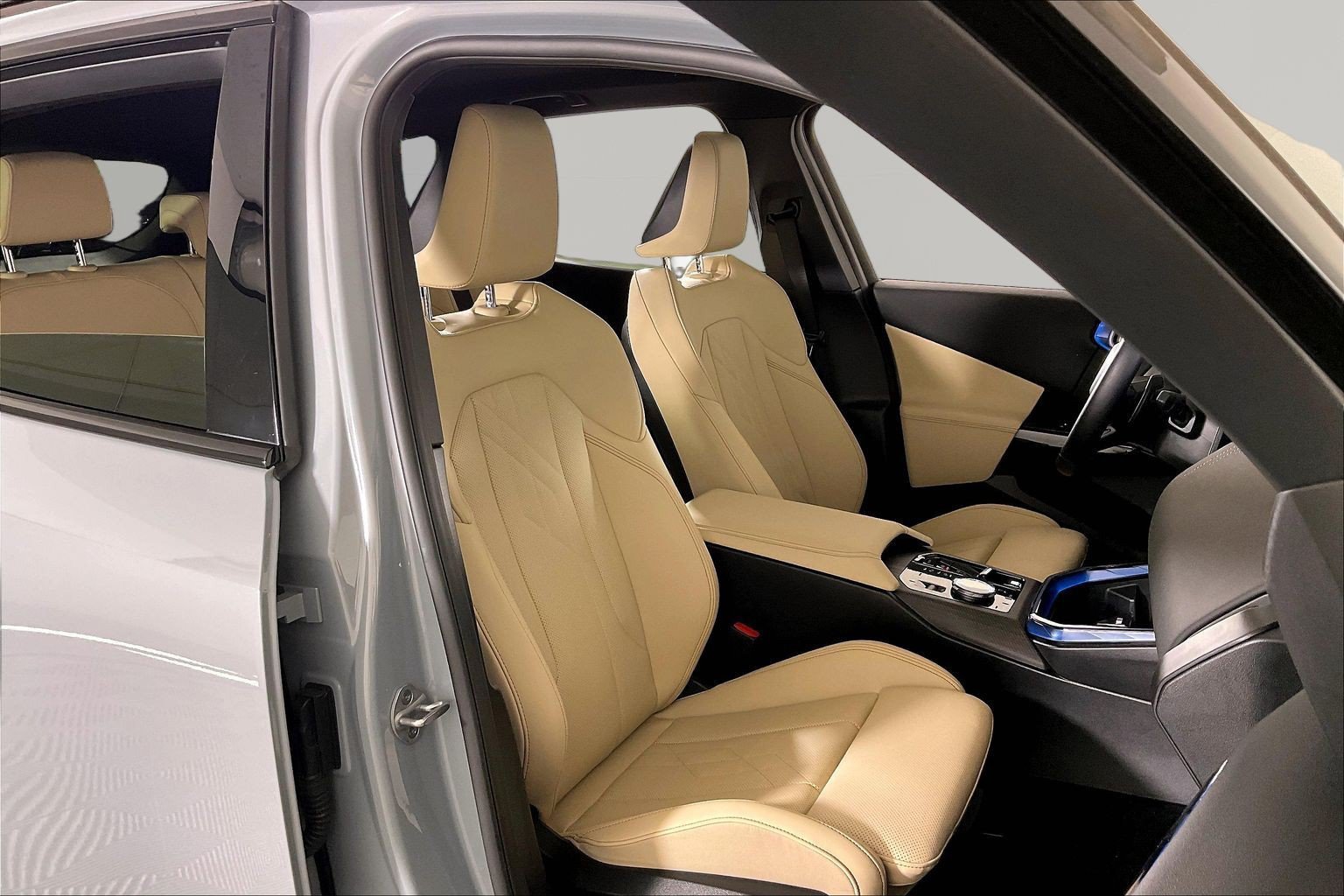 Certified 2026 BMW X3 xDrive30i w/ M Sport Package AWD/4WD image 10