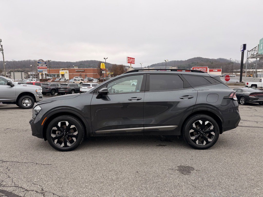 Used 2023 Kia Sportage X-Line w/ X-Line Premium Package image 3