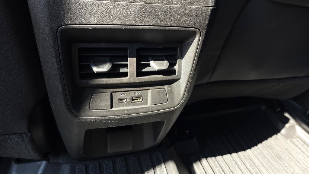 Used 2023 GMC Canyon Denali image 27