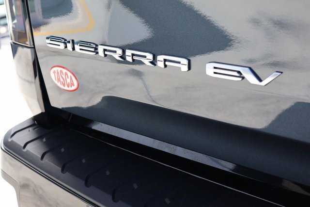 New 2026 GMC Sierra EV Denali image 7
