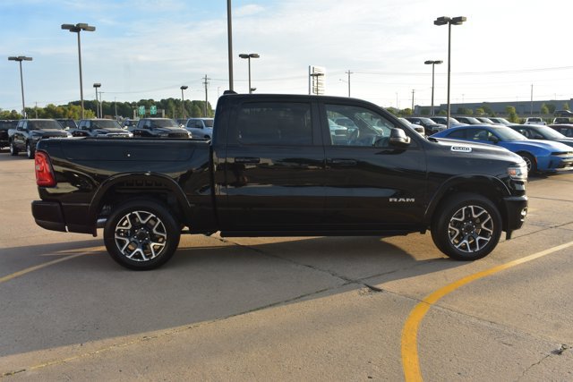New 2027 RAM 1500 Laramie AWD/4WD image 4