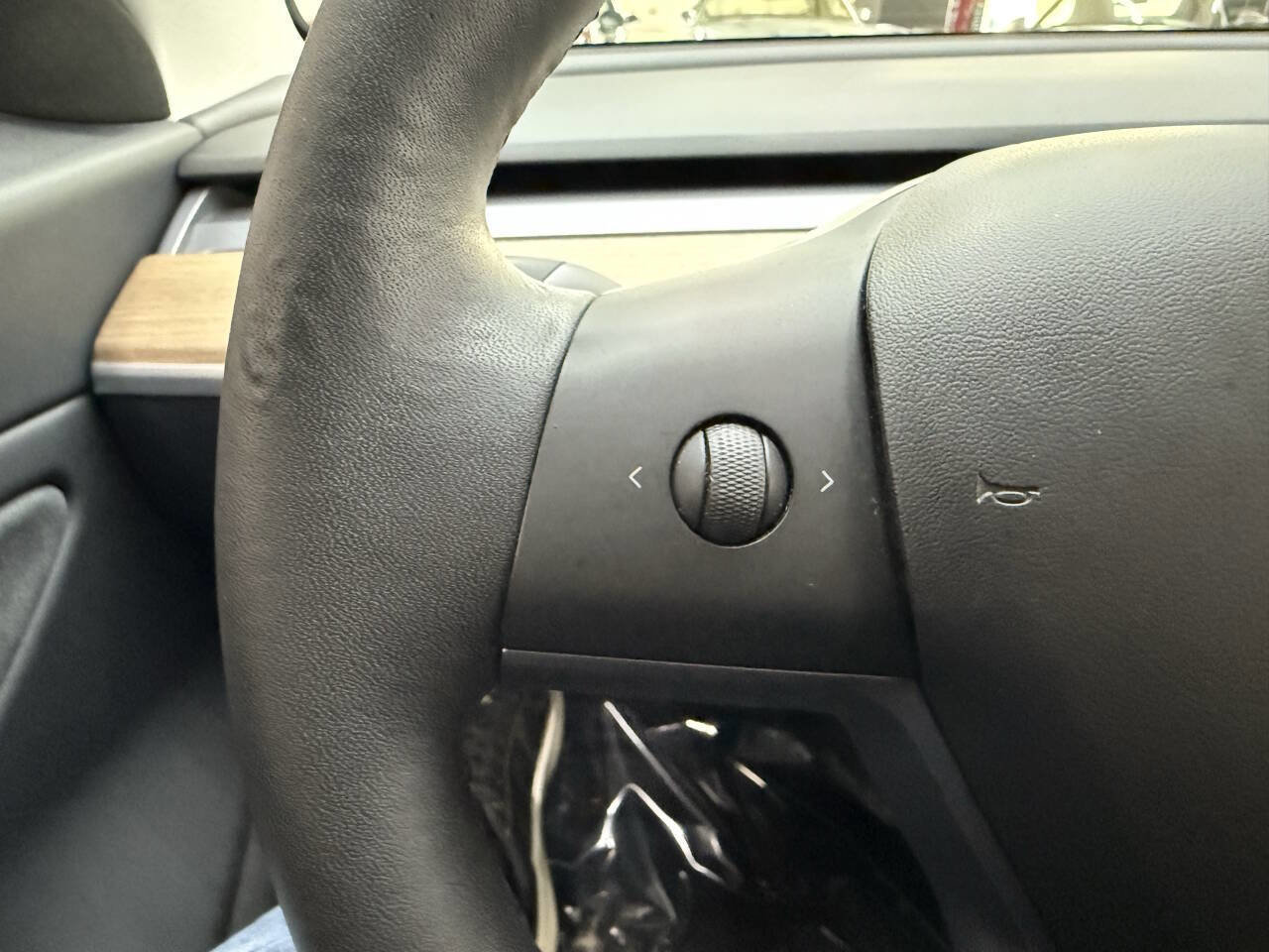 Used 2019 Tesla Model 3 image 25