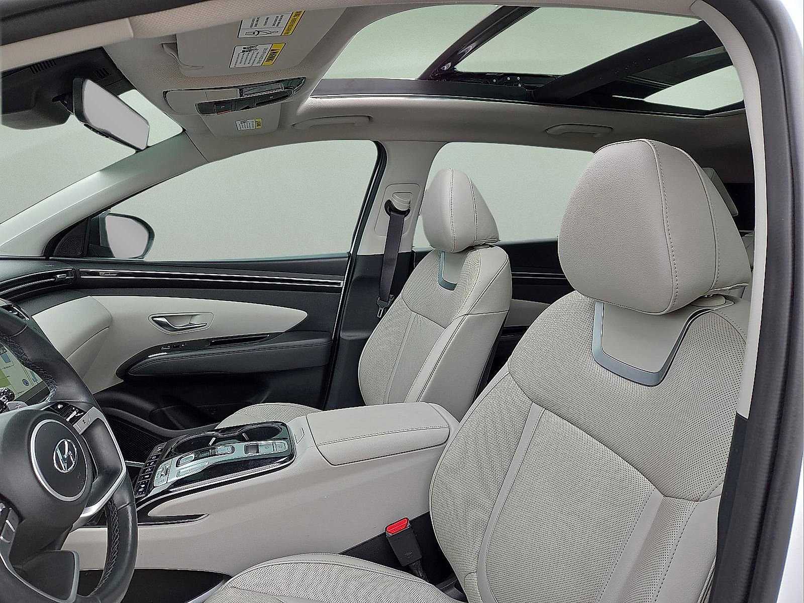 Used 2022 Hyundai Tucson Limited image 13