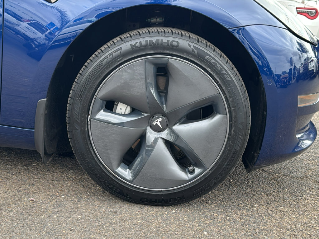 Used 2017 Tesla Model 3 Long Range RWD image 7