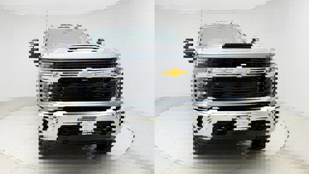 Used 2024 Chevrolet Silverado 2500 LT w/ Z71 Off-Road Package image 2