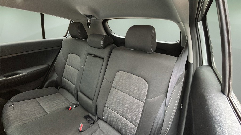 Used 2022 Kia Sportage LX image 11