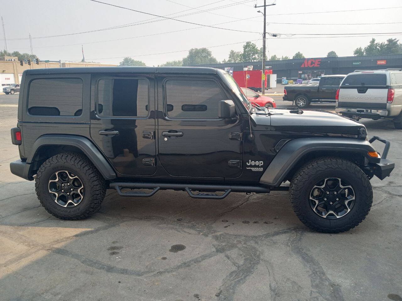 Used 2018 Jeep Wrangler Unlimited Sport AWD/4WD image 7