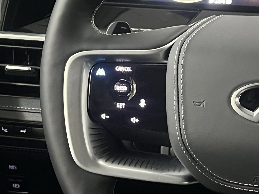 Certified 2025 INFINITI QX80 Sensory image 26