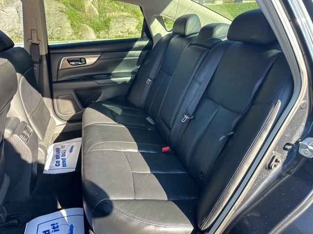 Used 2013 Nissan Altima 2.5 SL w/ Technology Pkg image 22