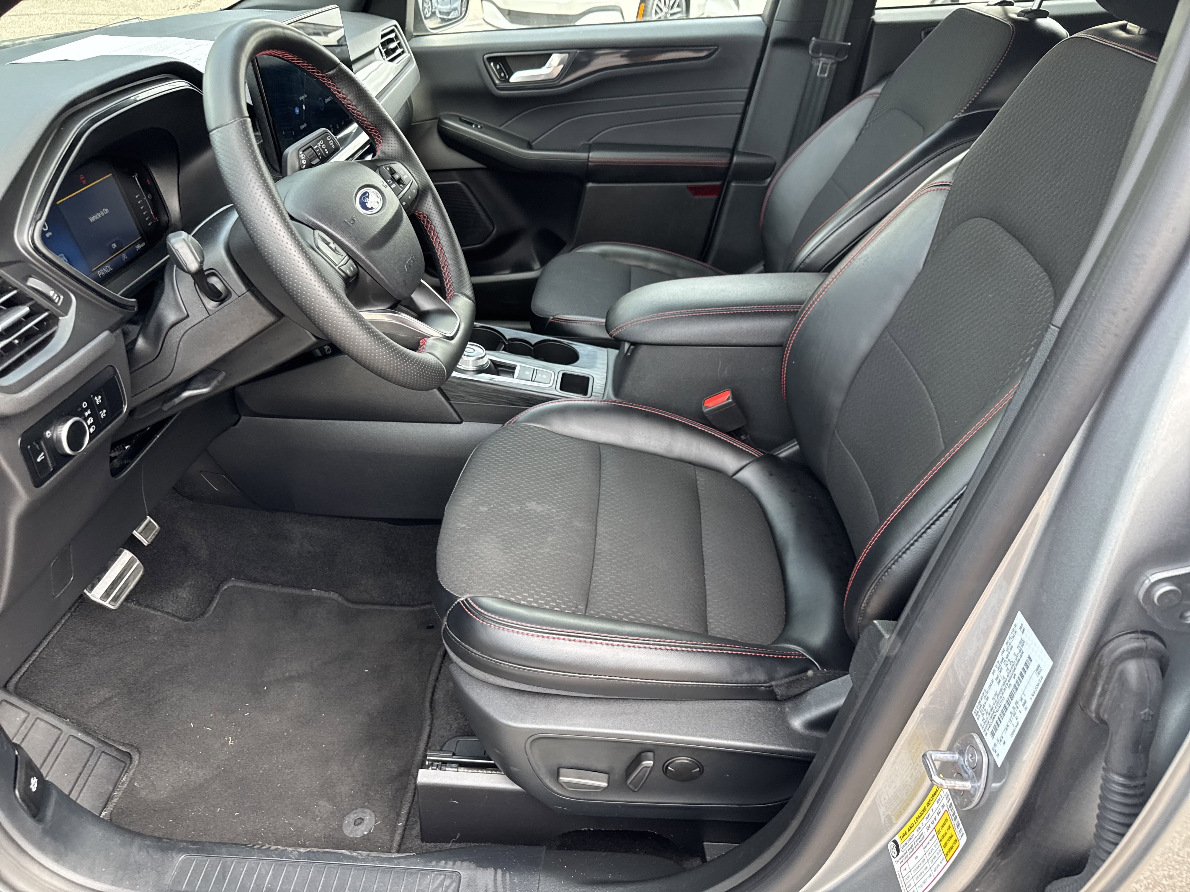 Certified 2024 Ford Escape ST-Line w/ Tech Pack #1 image 10