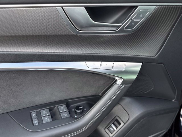 Used 2022 Audi RS 6 AWD/4WD image 14