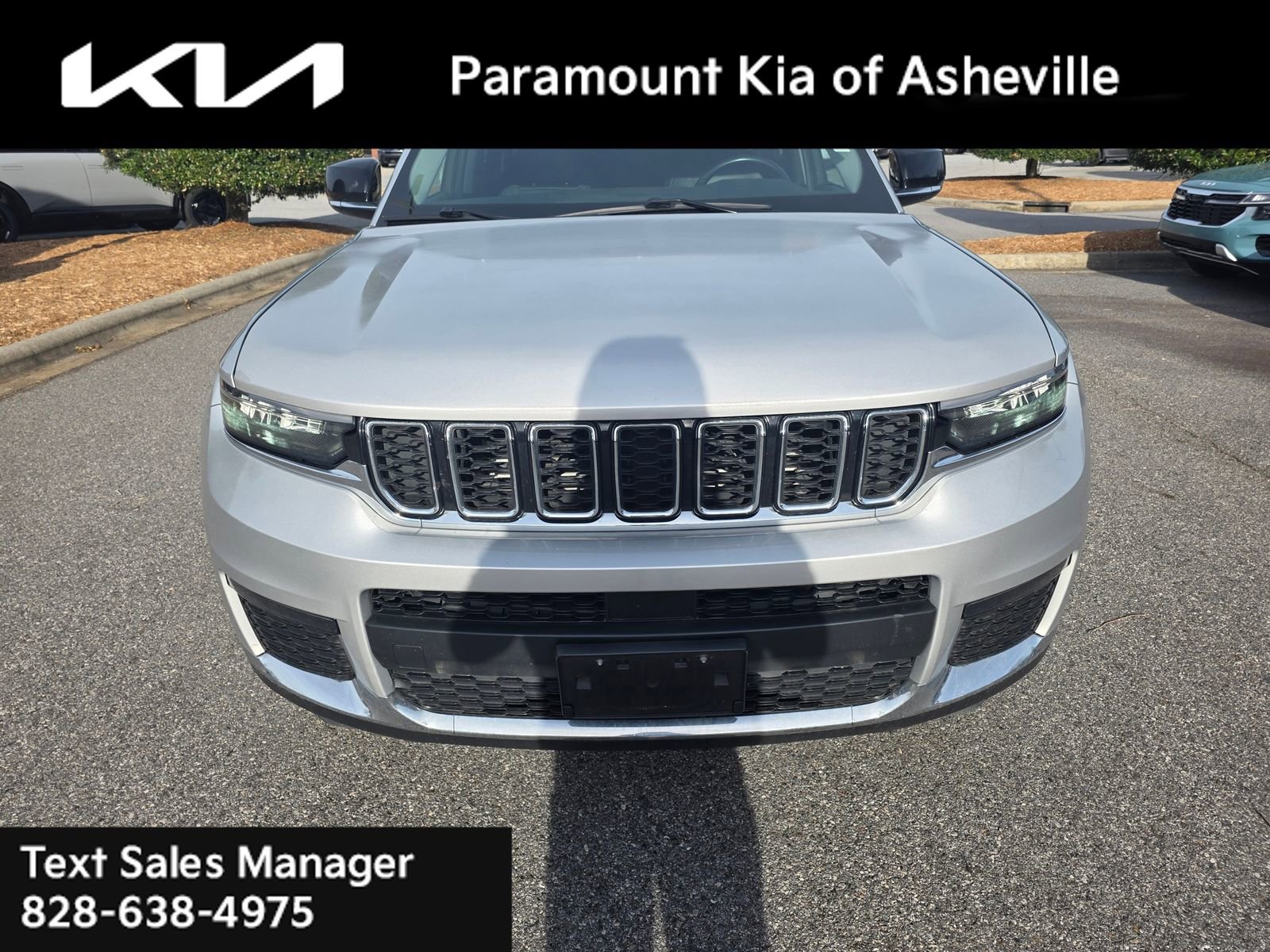 Used 2022 Jeep Grand Cherokee L Limited image 8