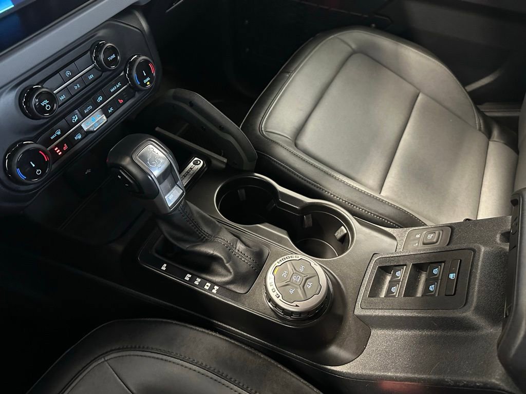 Used 2022 Ford Bronco Everglades image 27