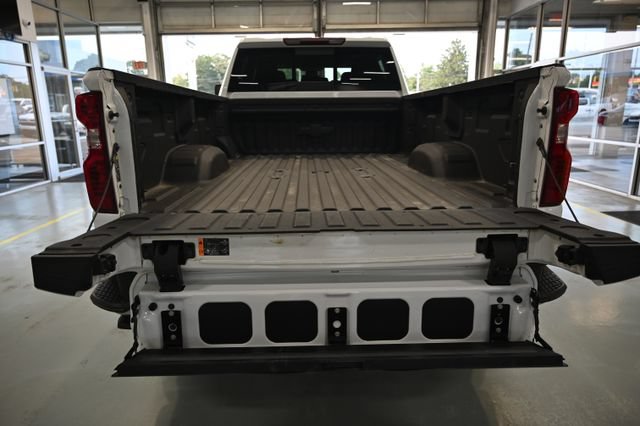 Used 2024 Chevrolet Silverado 2500 LT AWD/4WD image 9