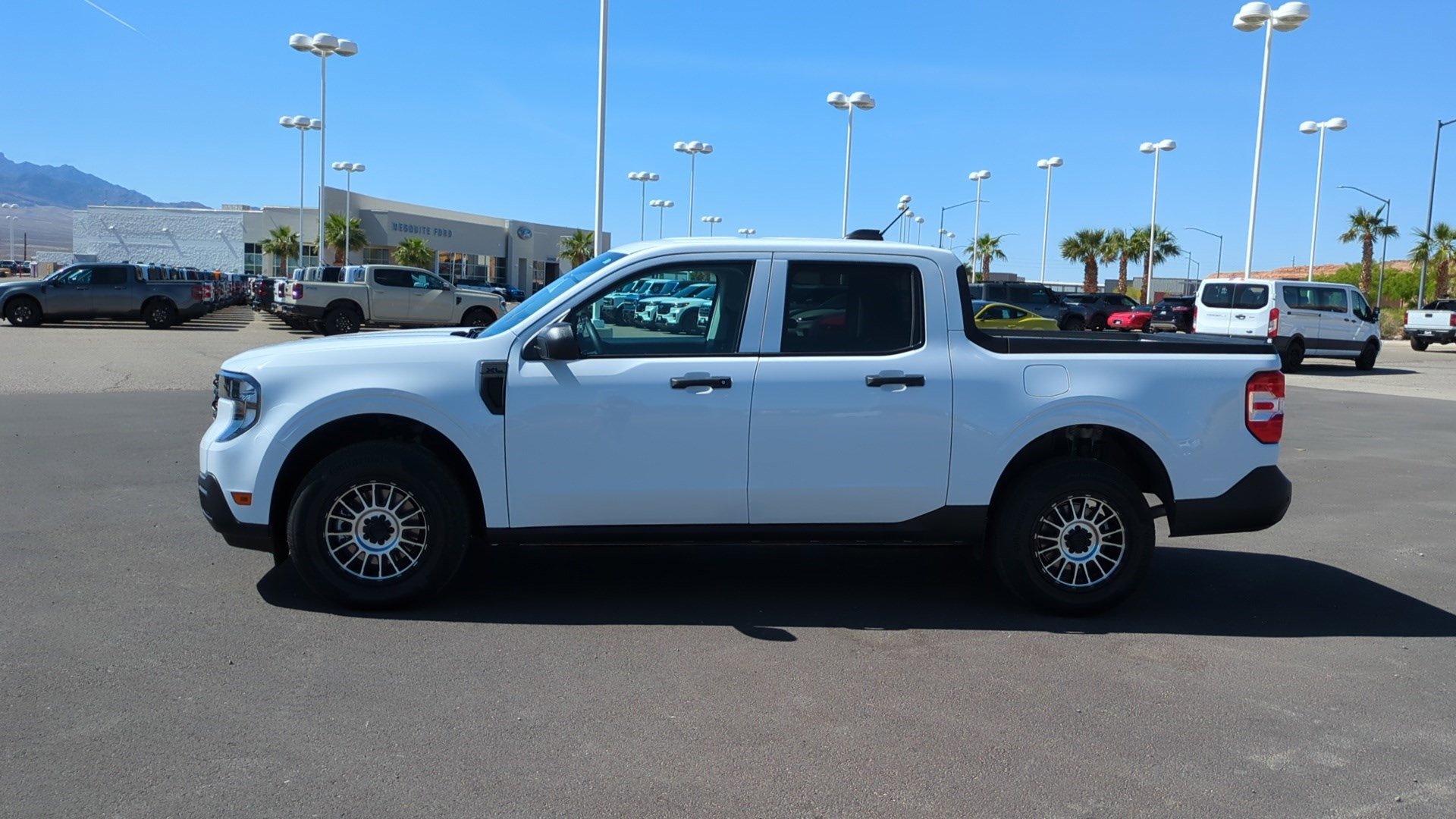 Used 2025 Ford Maverick XL w/ Equipment Group 101A image 7