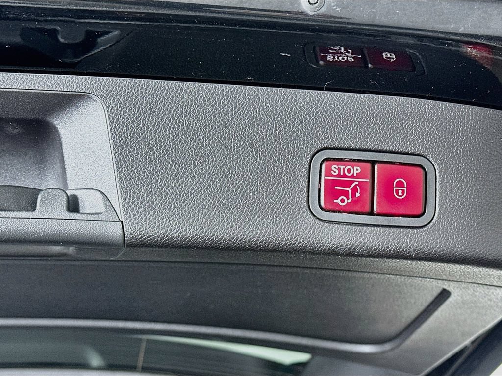 Used 2018 Mercedes-Benz GLS 450 4MATIC image 13