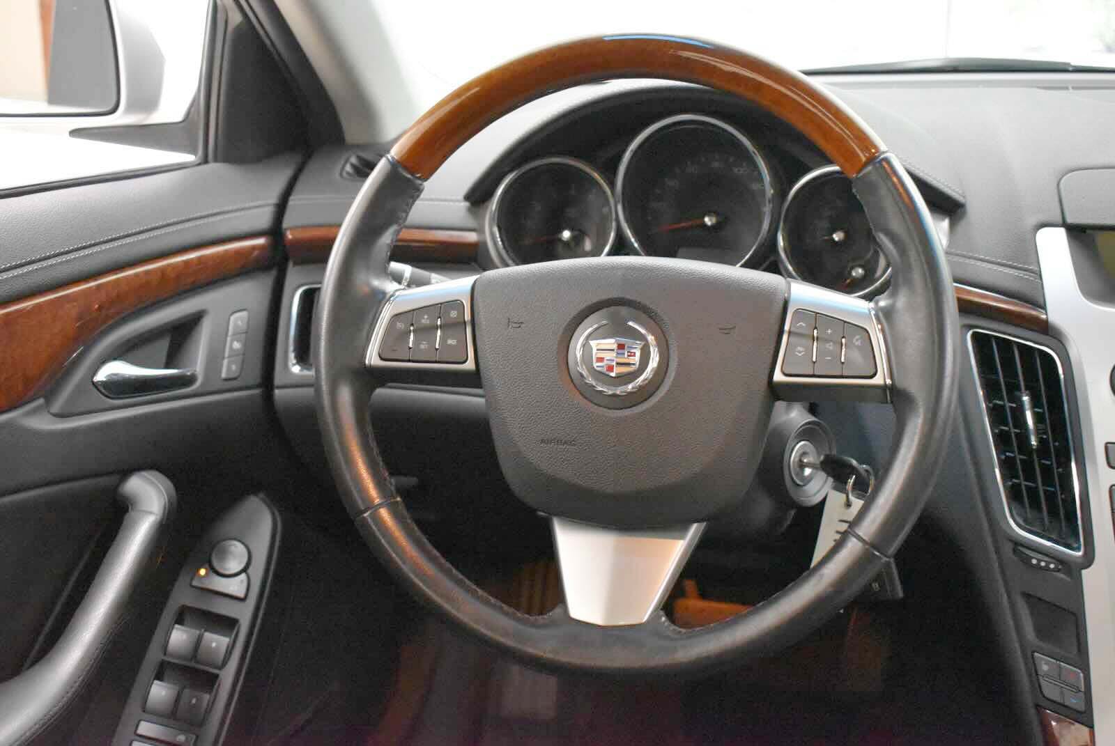 Used 2010 Cadillac CTS Luxury AWD/4WD image 16