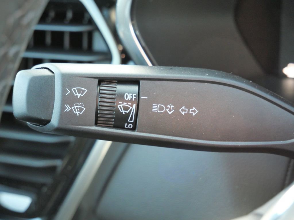 New 2026 GMC Canyon Elevation w/ Convenience Package image 53