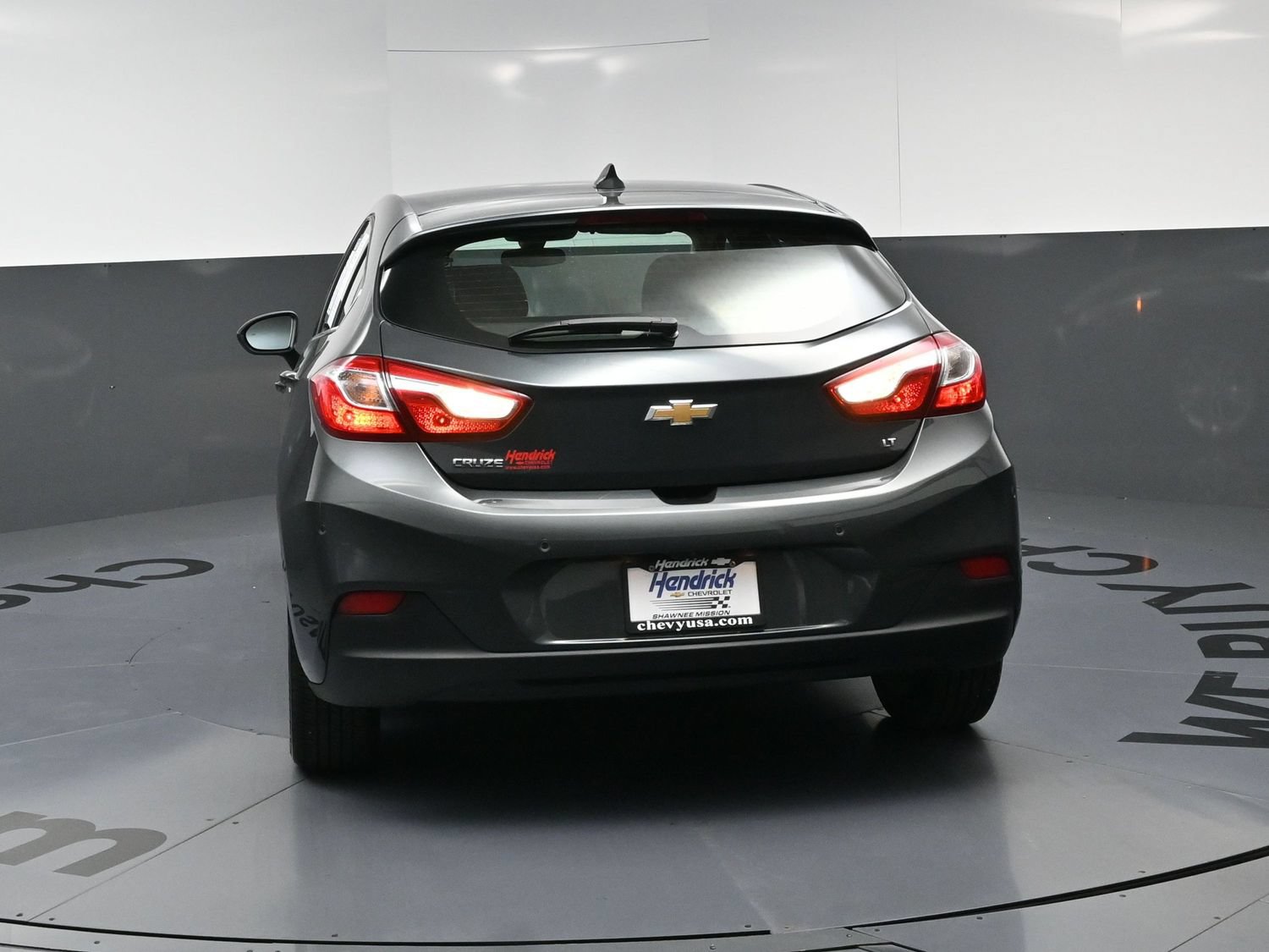 Used 2019 Chevrolet Cruze LT w/ Convenience Package FWD image 8