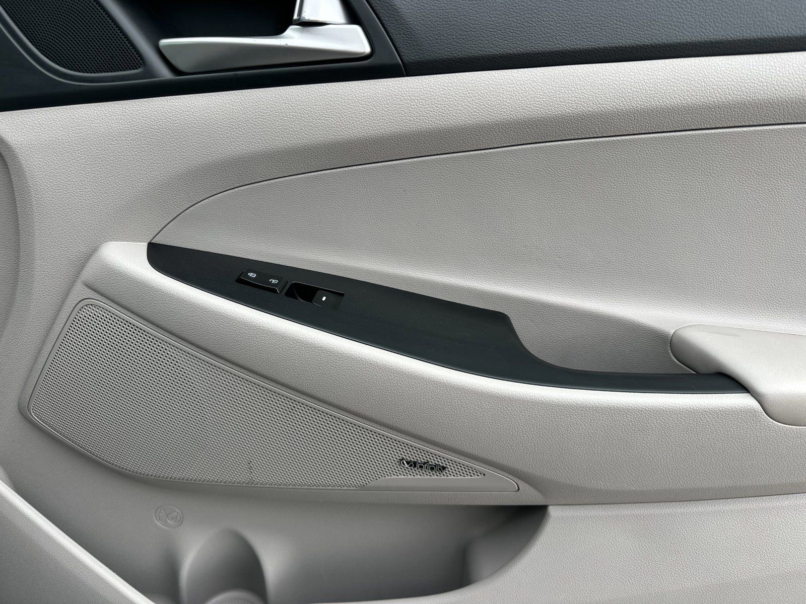 Used 2019 Hyundai Tucson Sport image 19