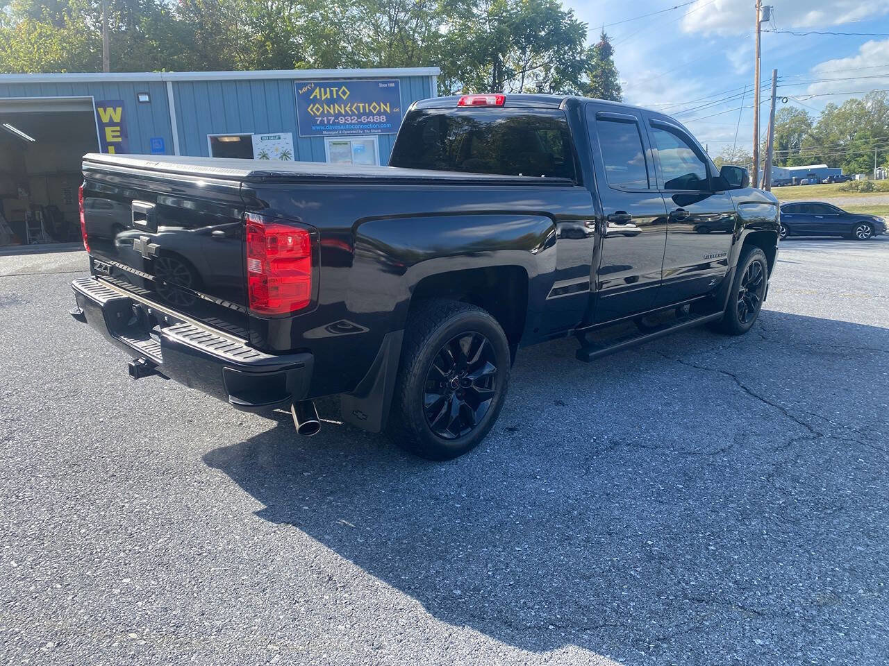 Used 2018 Chevrolet Silverado 1500 LT w/ All Star Edition image 6