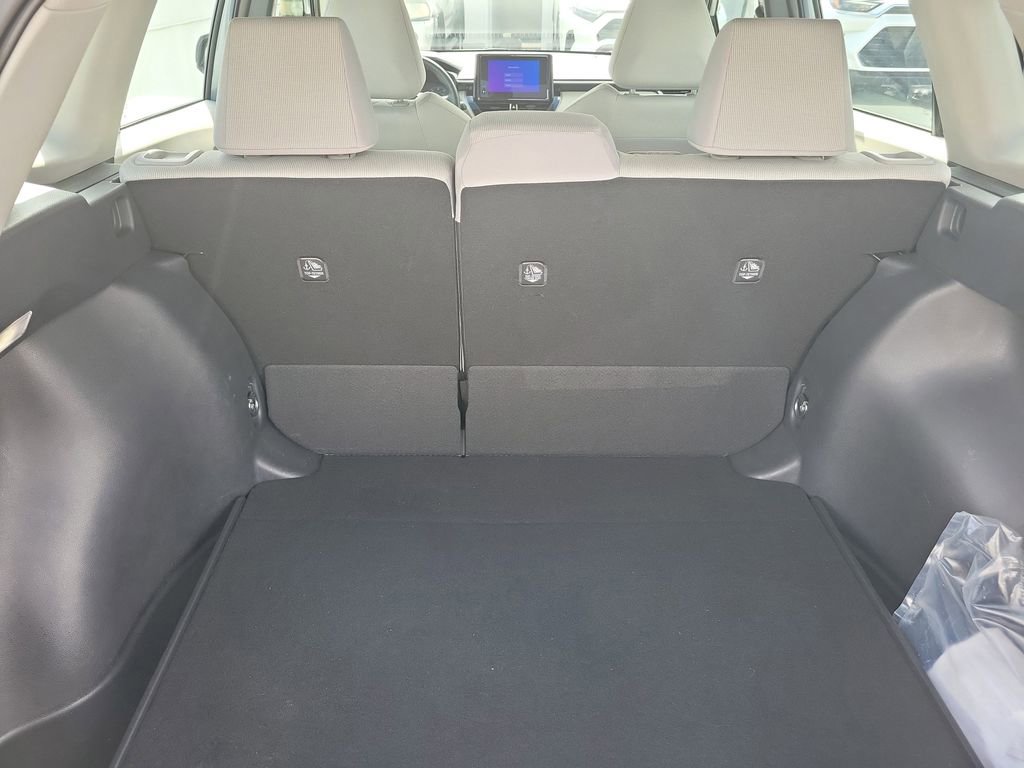 Used 2024 Toyota Corolla Cross L FWD image 9