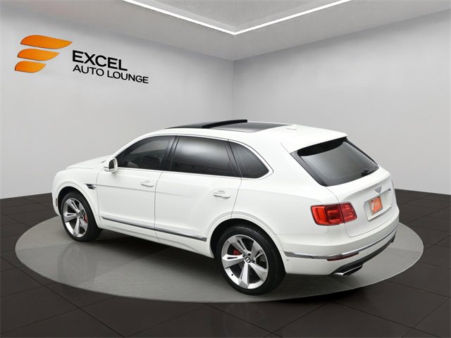 Used 2018 Bentley Bentayga image 65