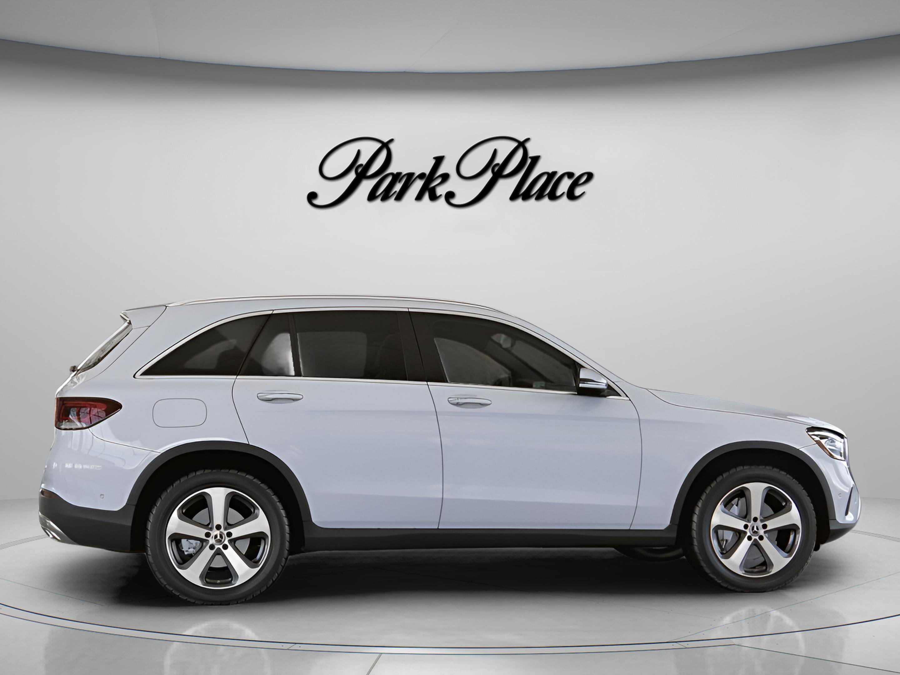 Certified 2022 Mercedes-Benz GLC 300 4MATIC w/ Premium Package Lite image 27