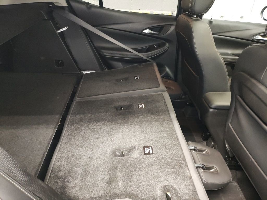 Used 2022 Buick Encore GX Essence w/ Experience Buick Package image 13