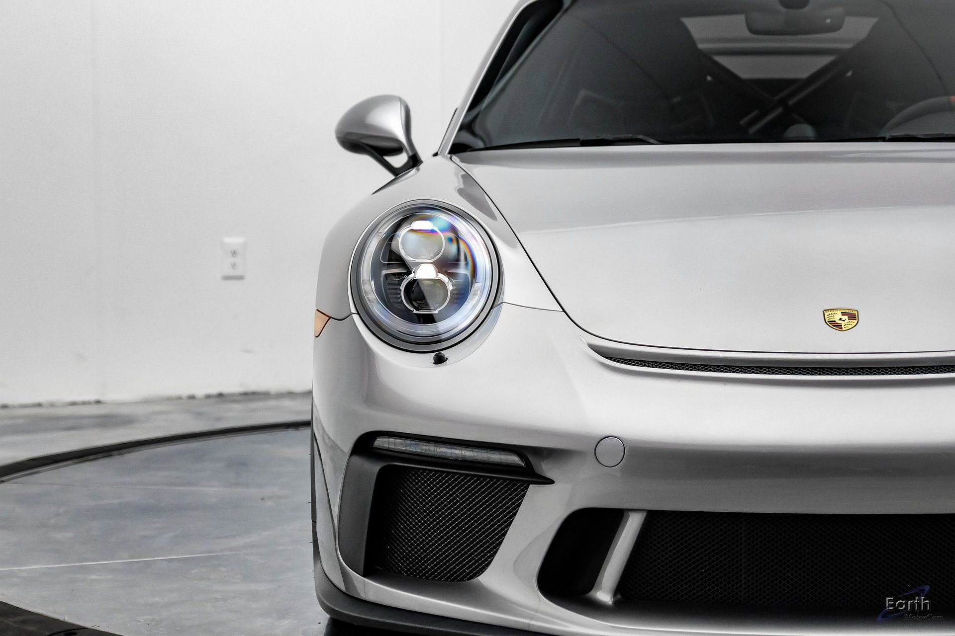 Used 2018 Porsche 911 GT3 w/ Sport Chrono Package image 29