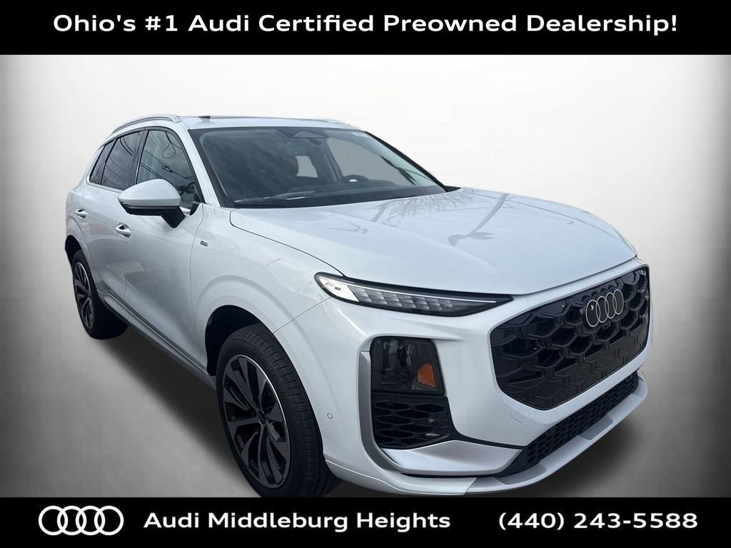 Used 2026 Audi Q3 quattro 2.0T AWD/4WD image 1