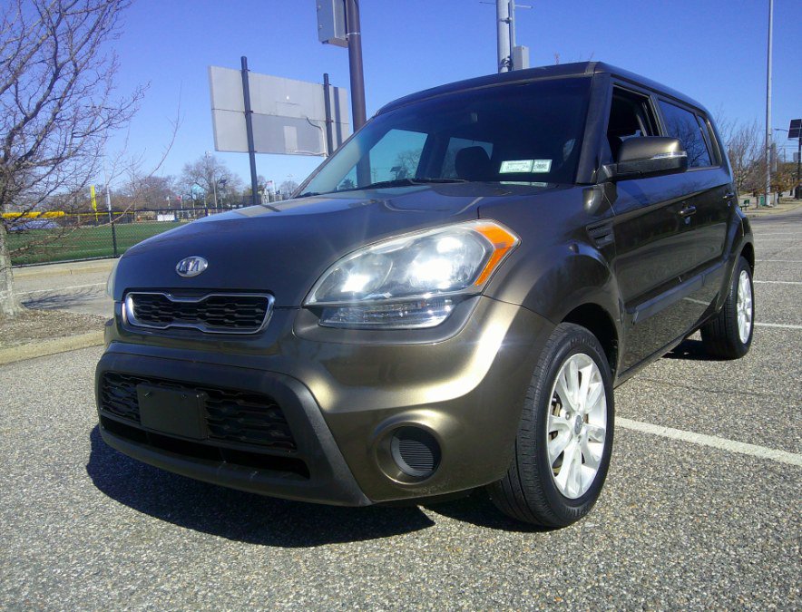 Used 2012 Kia Soul + image 16