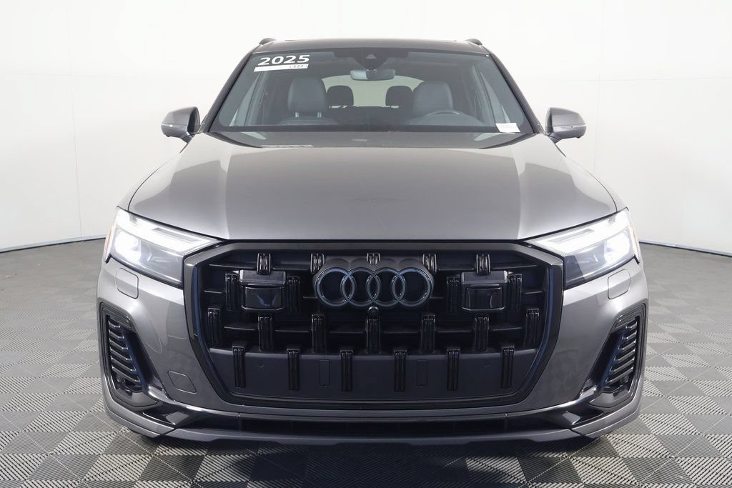 Used 2025 Audi Q7 2.0T Premium Plus w/ Premium Plus Package AWD/4WD image 2