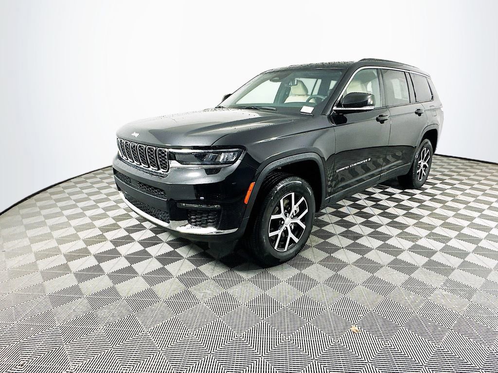 Certified 2025 Jeep Grand Cherokee L Limited w/ Luxury Tech Group II image 6