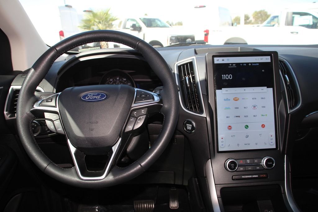 Certified 2024 Ford Edge SEL w/ Sport Appearance Package AWD/4WD image 17