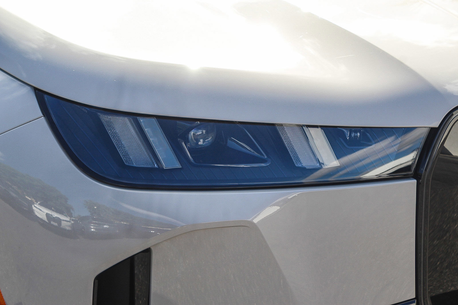 New 2026 BMW iX xDrive60 w/ M Sport Package image 8