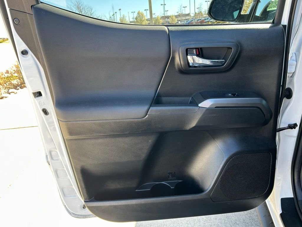 Used 2022 Toyota Tacoma TRD Off-Road w/ Technology Package image 26