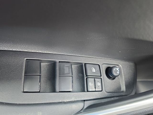 Used 2026 Toyota Corolla Cross SE AWD/4WD image 27