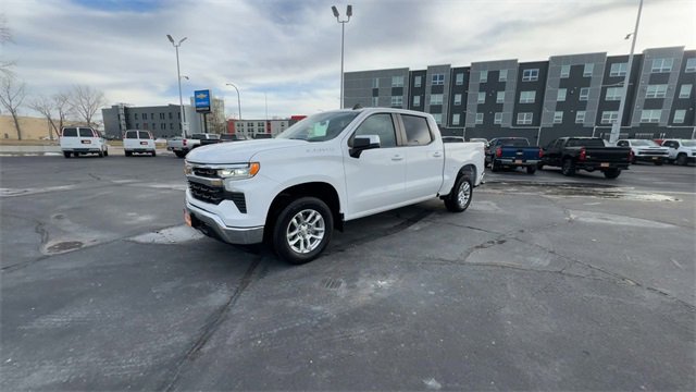 Used 2022 Chevrolet Silverado 1500 LT image 4