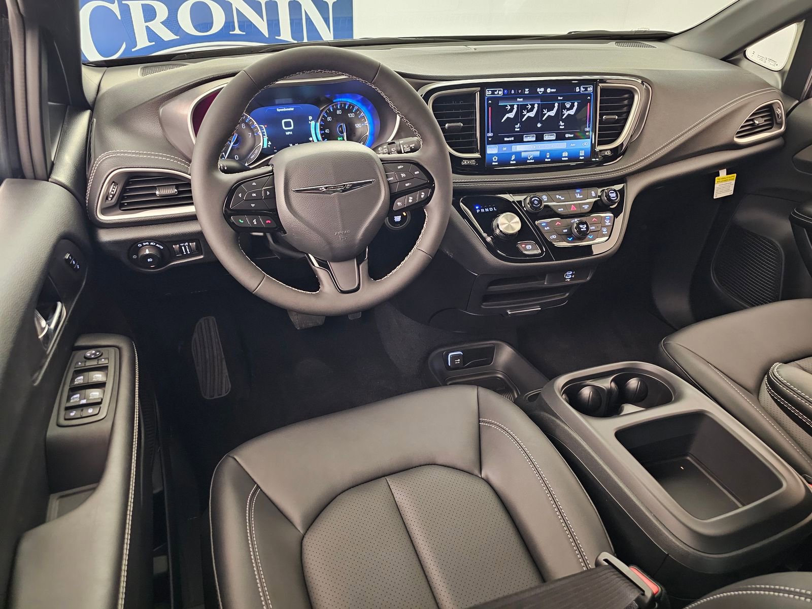 New 2026 Chrysler Pacifica Select image 14