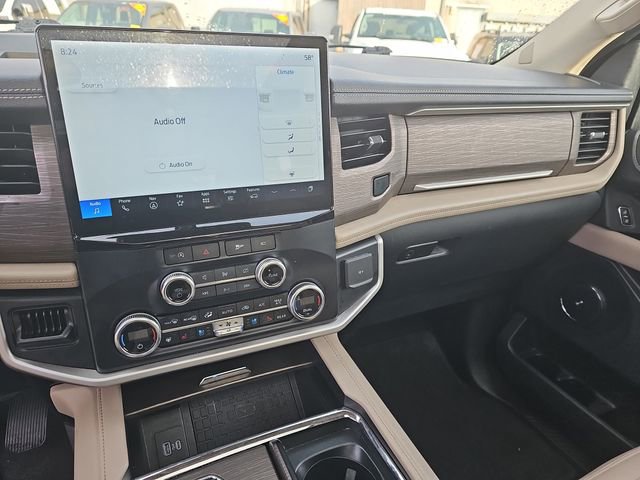 Used 2024 Ford Expedition Max Limited image 25