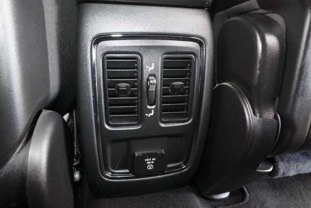 Used 2019 Jeep Grand Cherokee Altitude RWD image 23
