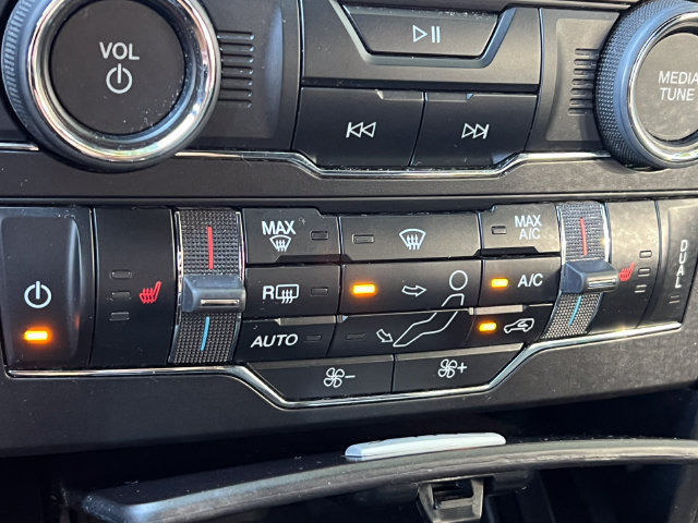 Certified 2019 Ford Explorer XLT w/ Equipment Group 202A AWD/4WD image 27