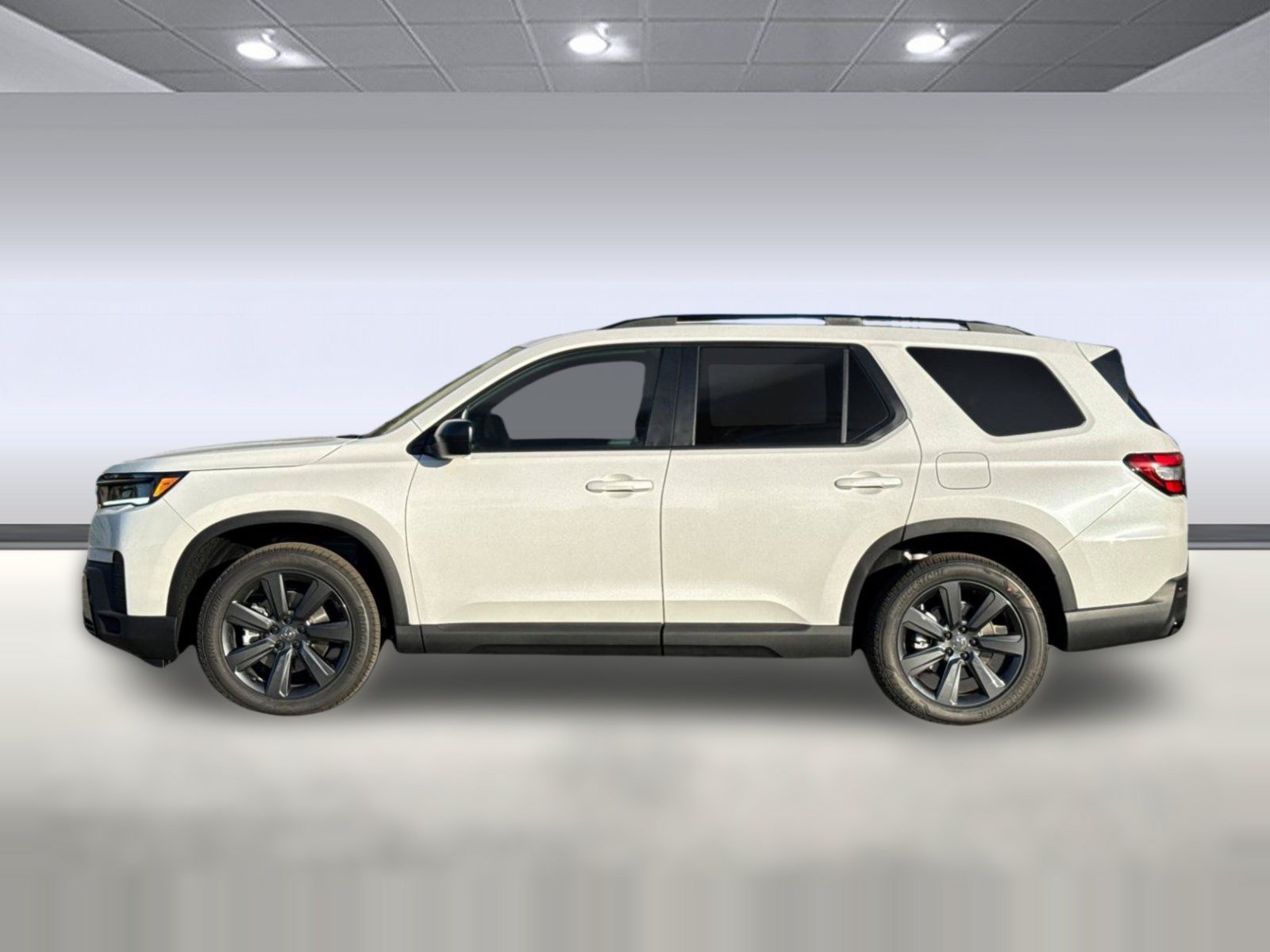 New 2026 Honda Pilot Sport image 2